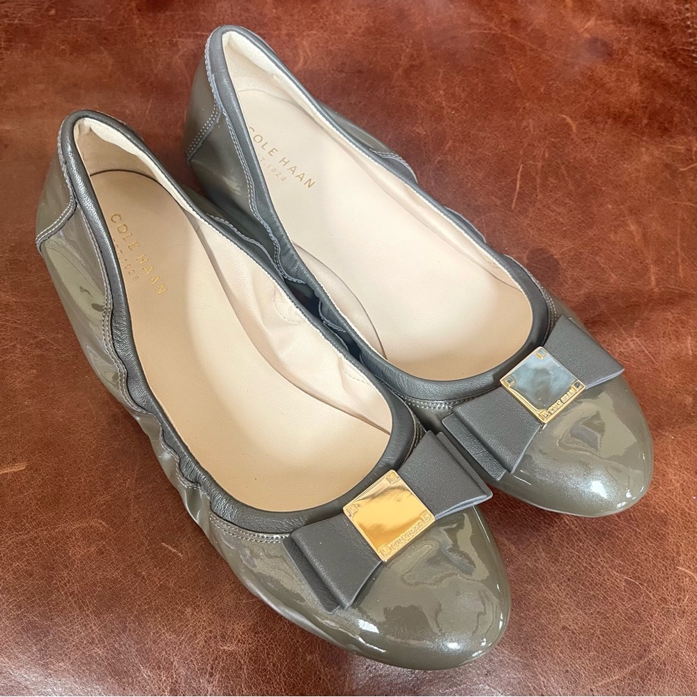 Cole Haan Patent Leather Ballet Flats & Loafers In Olive Color Size 8 - Picture 8 of 8